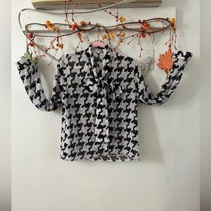 Elegant Women's Houndstooth Button Down Shirt